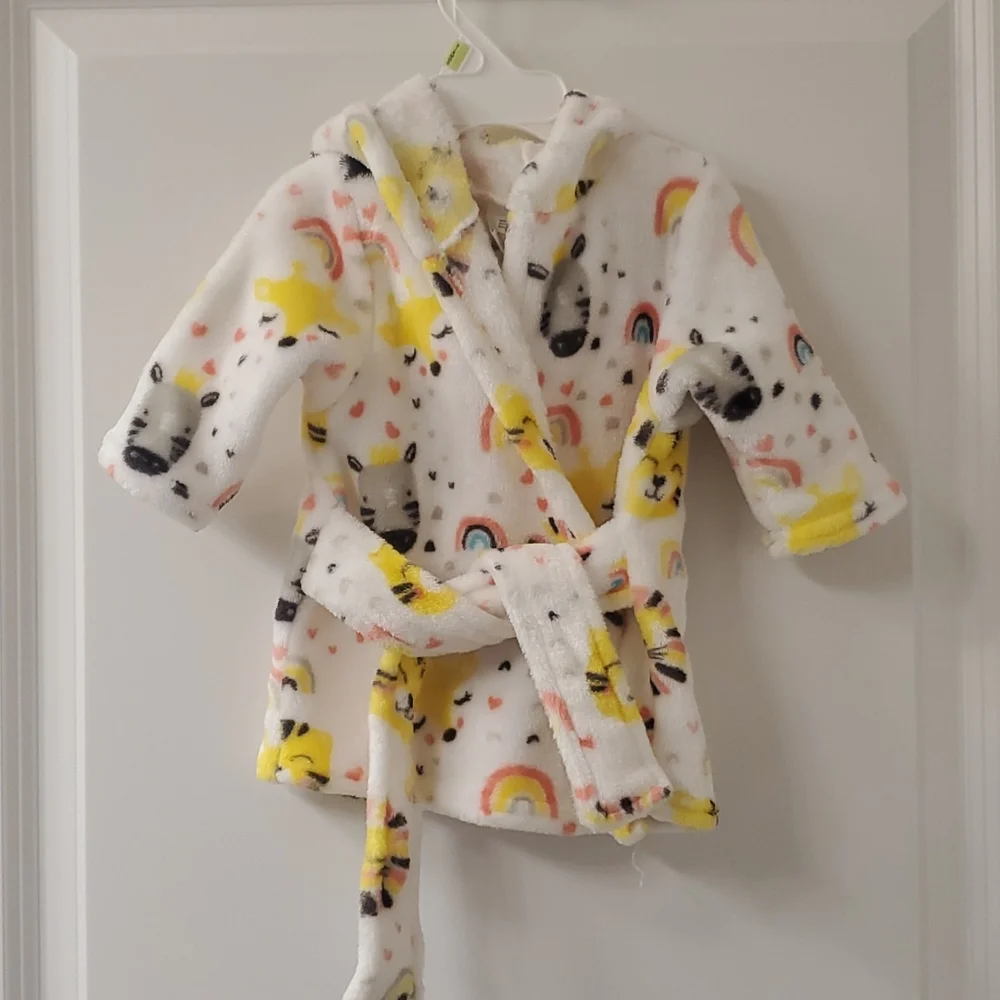 Hooded Robe - Picture 1 of 1